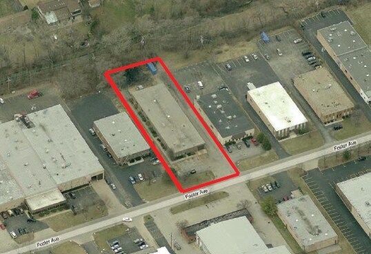 More Photos Of 2230-2232 S Foster Ave, Wheeling Distribution For Sale