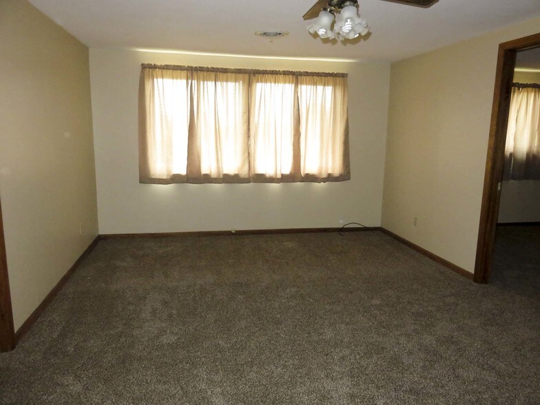 More Photos Of 310 Goose Creek Rd, Dandridge Office For Sale
