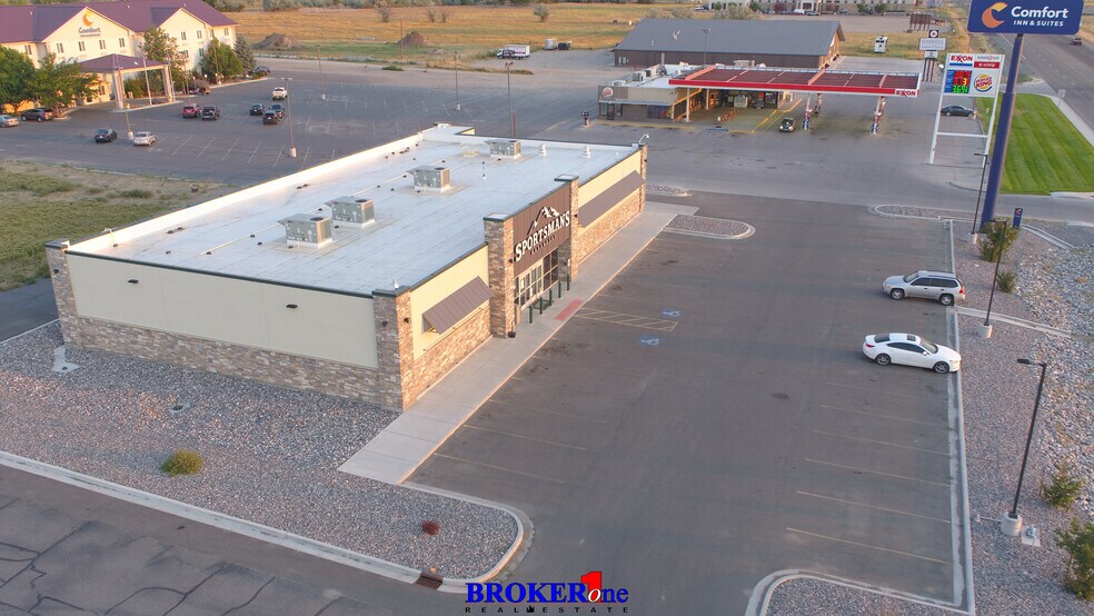 More Photos Of 2010 N Federal Blvd, Riverton Freestanding For Lease