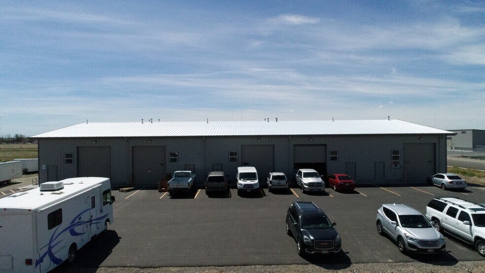More Photos Of 3196 N Spitfire St, Idaho Falls Industrial For Lease