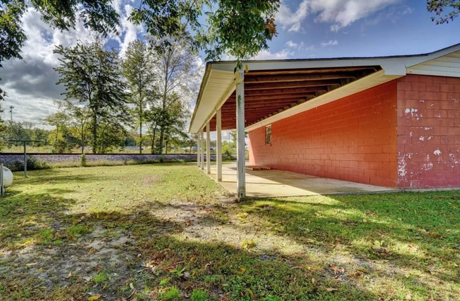 More Photos Of 4530 Shoulders Hill Rd, Suffolk Medical For Sale