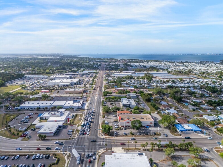 More Photos Of 6228 14th St W, Bradenton Storefront For Lease
