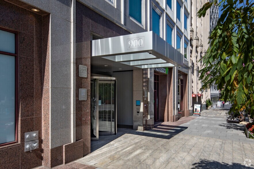 More Photos Of 900 17th St NW, Washington Office For Lease