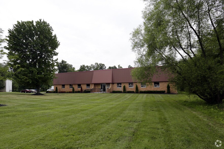 More Photos Of 1690 Republic Rd, Huntingdon Valley Warehouse For Lease