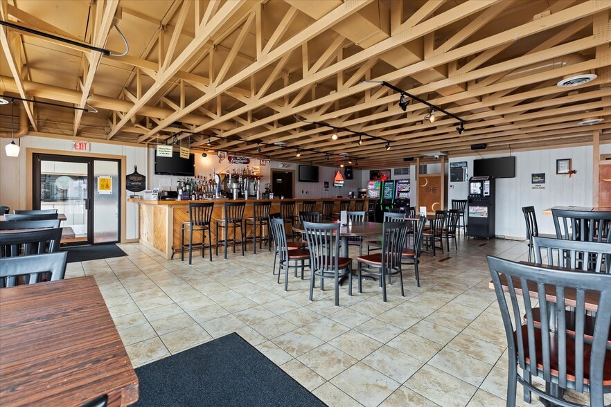 More Photos Of 720 N Wisconsin Ave, Elkhorn Restaurant For Sale