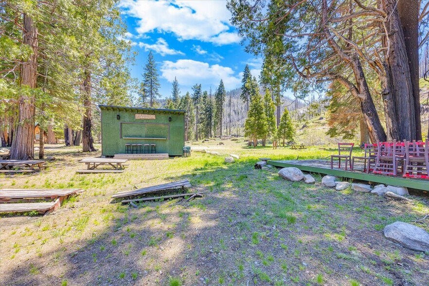 More Photos Of 1 State Hwy 108, Pinecrest Hotel For Sale