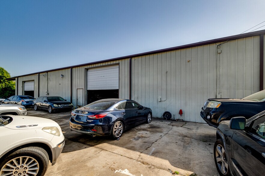More Photos Of 1401 Pine St, Monroe Industrial For Sale