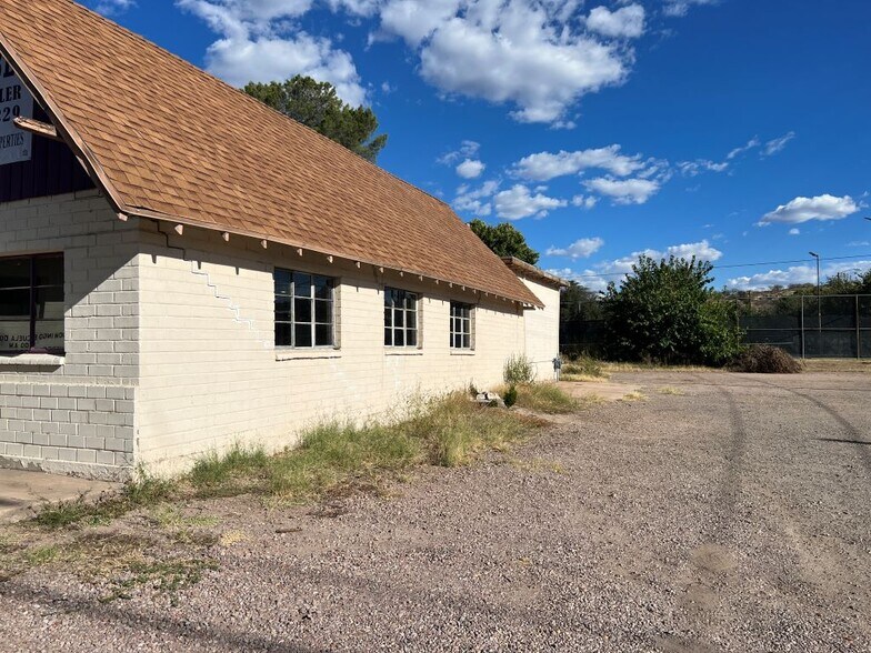 More Photos Of 660 N Morley Ave, Nogales Office For Sale