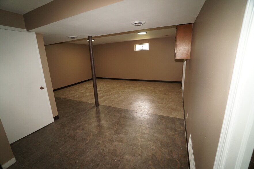 More Photos Of 2414 S Leonard Rd, Saint Joseph Office For Sale