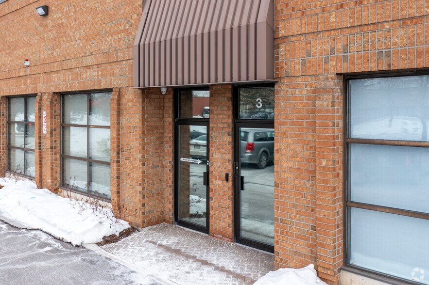 More Photos Of 71 Marycroft Ave, Vaughan Light Distribution For Lease