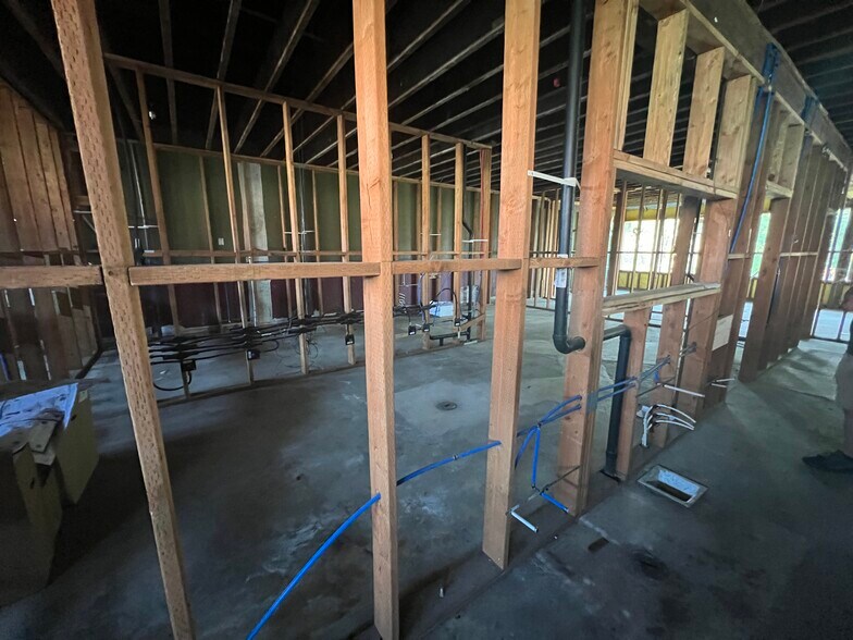 More Photos Of 124 E Main St, Sheridan Storefront For Sale