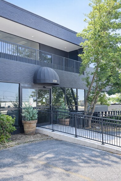 More Photos Of 3720 4th Ave S, Birmingham Medical For Lease