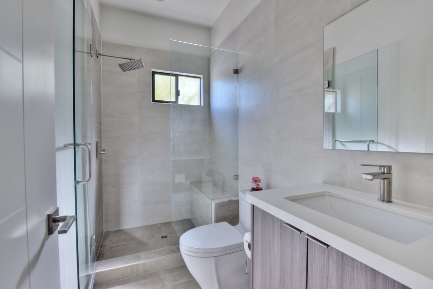 More Photos Of 251 Middlefield Rd, Palo Alto Apartments For Sale