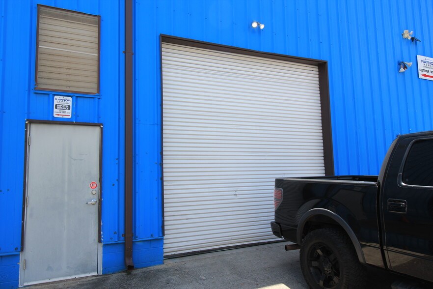 More Photos Of 96-1368 Waihona St, Pearl City Warehouse For Lease