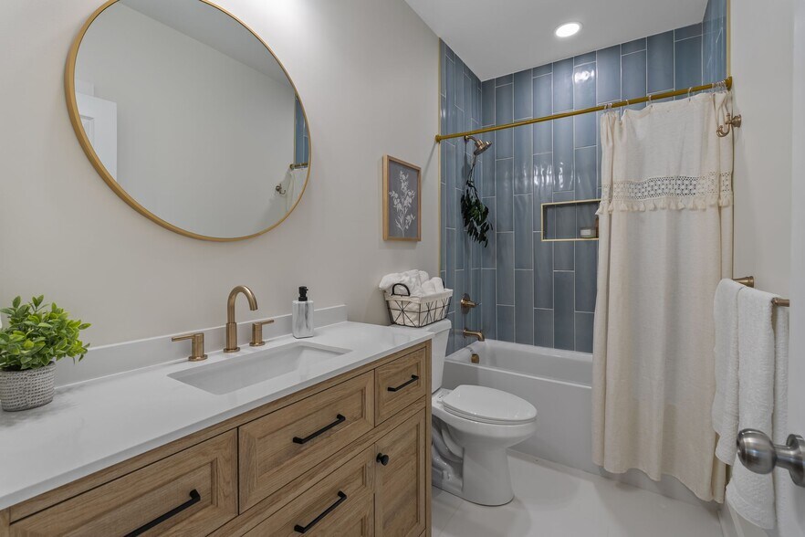 More Photos Of , Greenville Multifamily For Sale