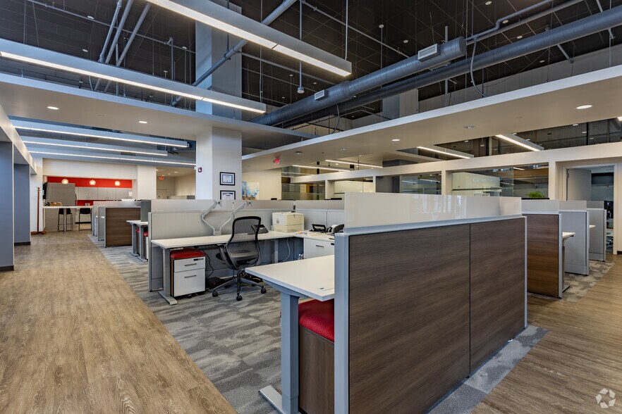 More Photos Of 1300 E 9th St, Cleveland Office For Lease