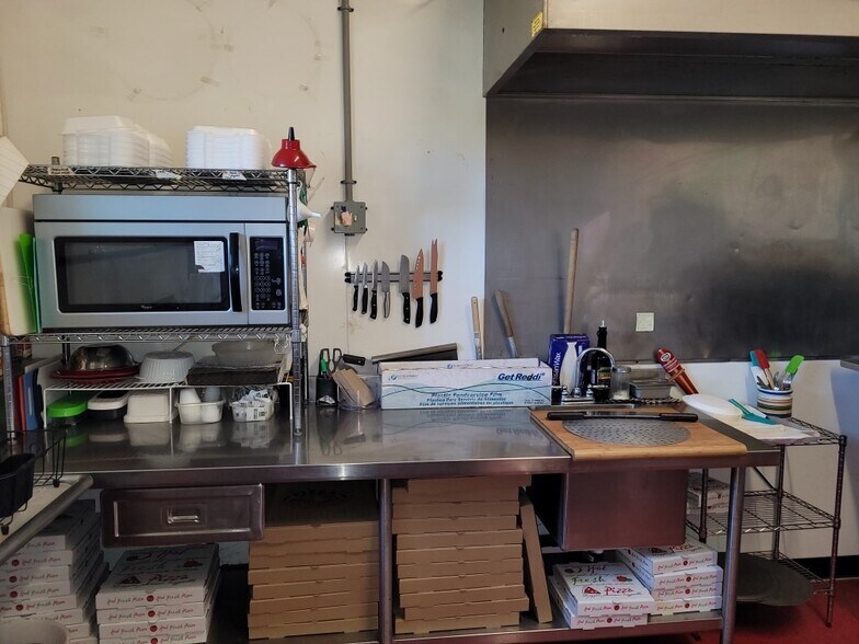 More Photos Of 14724 Hornbrook rd, Hornbrook Restaurant For Sale