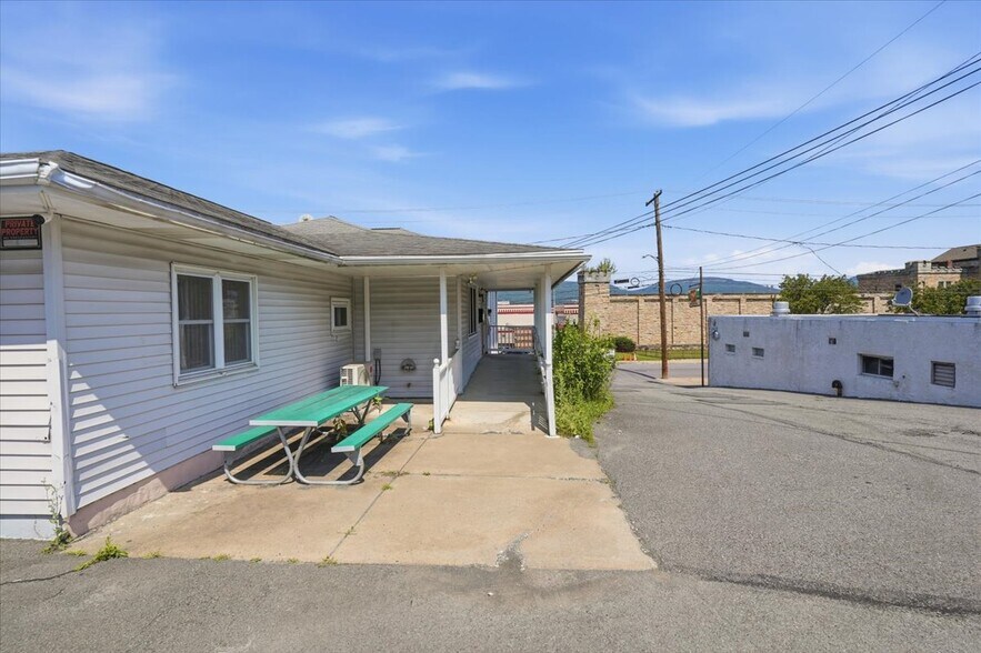 More Photos Of 1346 N Washington Ave, Scranton Office For Sale