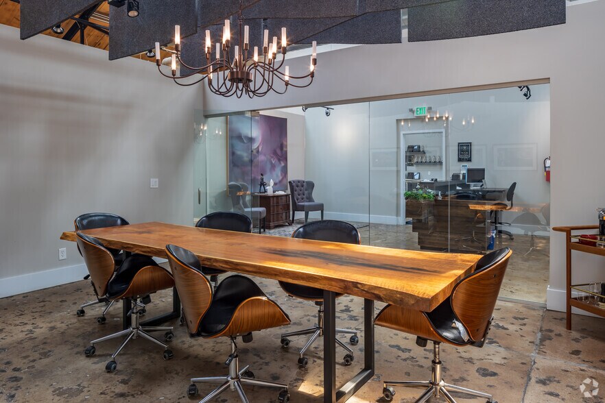 More Photos Of 1361 S Broadway, Denver Storefront Retail Office For Lease