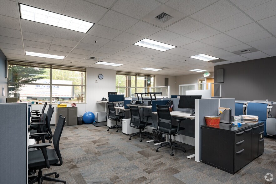 More Photos Of 35131 SE Douglas St, Snoqualmie Office For Sale