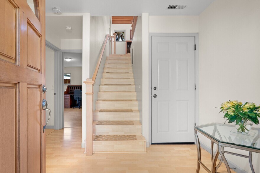 More Photos Of 518 Capitola Ave, Capitola Multifamily For Sale