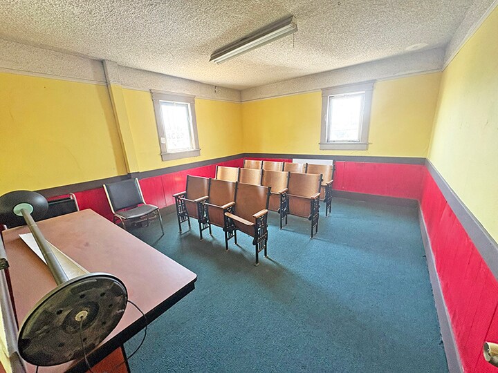 More Photos Of 206 S Saint Louis St, Los Angeles Religious Facility For Sale
