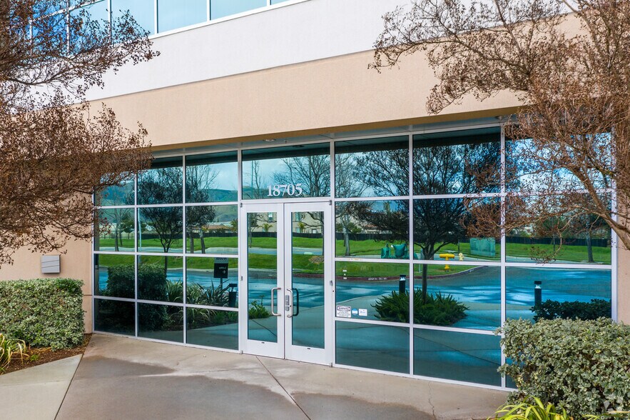 More Photos Of 18705 Madrone Pky, Morgan Hill Research And Development For Lease