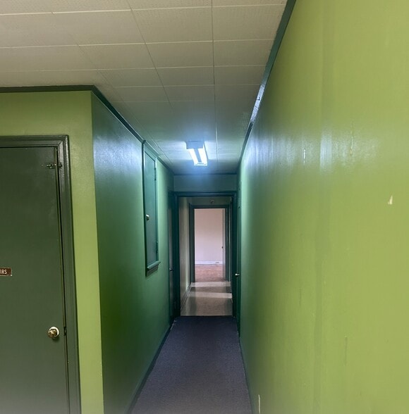 More Photos Of , Fairburn Unknown For Sale