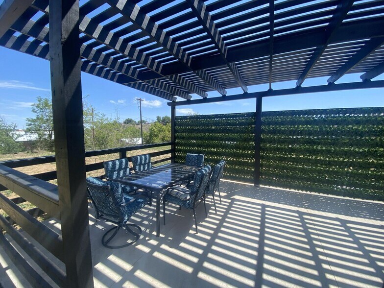 More Photos Of 722 W Jefferson St, Trinidad Apartments For Sale