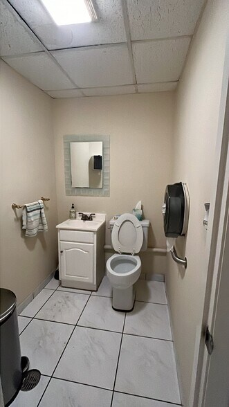 More Photos Of 3100 NW 72nd Ave, Miami Industrial For Sale