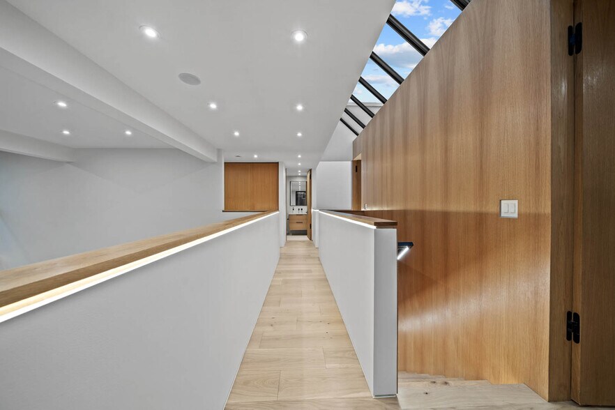 More Photos Of 7372 Fay Ave, La Jolla Multifamily For Sale