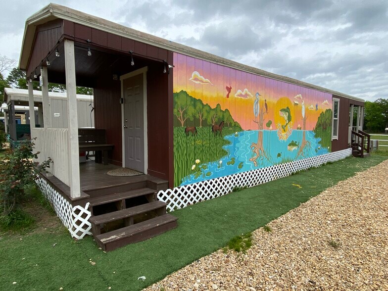 More Photos Of 4250 TX-154, Yantis Hotel For Sale