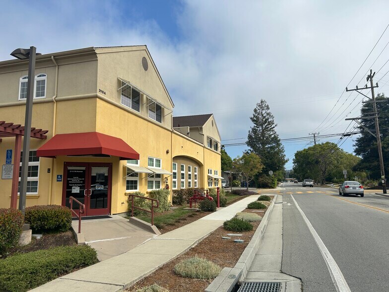 More Photos Of 2115 7th Ave, Santa Cruz Office For Lease
