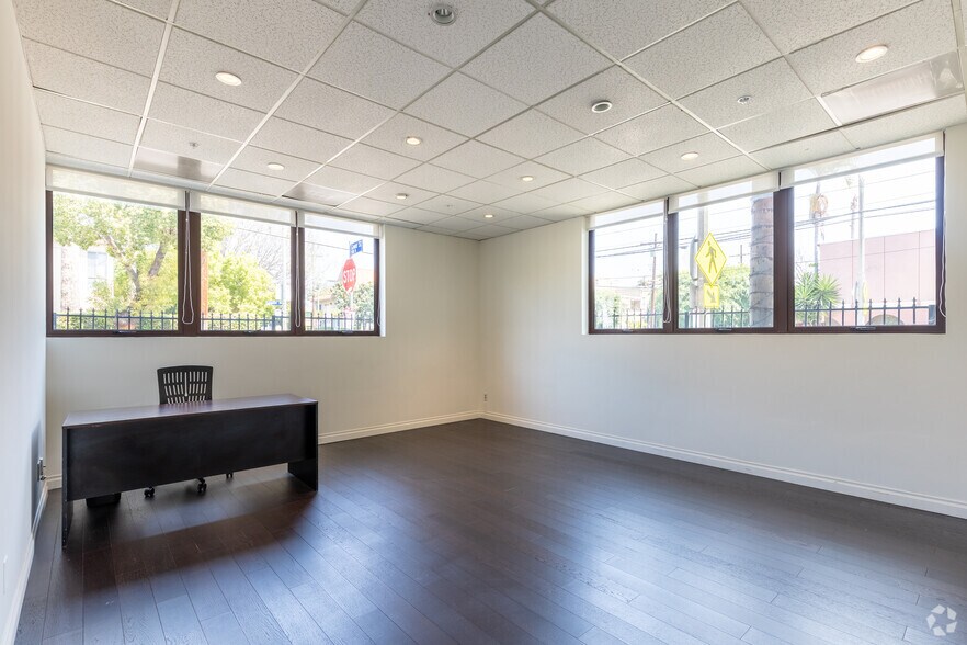 1149 N Gower St, Los Angeles, CA 90038 Office For Lease