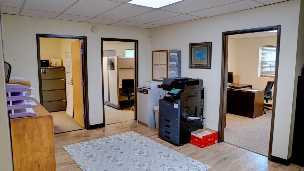 More Photos Of 5318 Bransford Rd, Colleyville Office For Sale