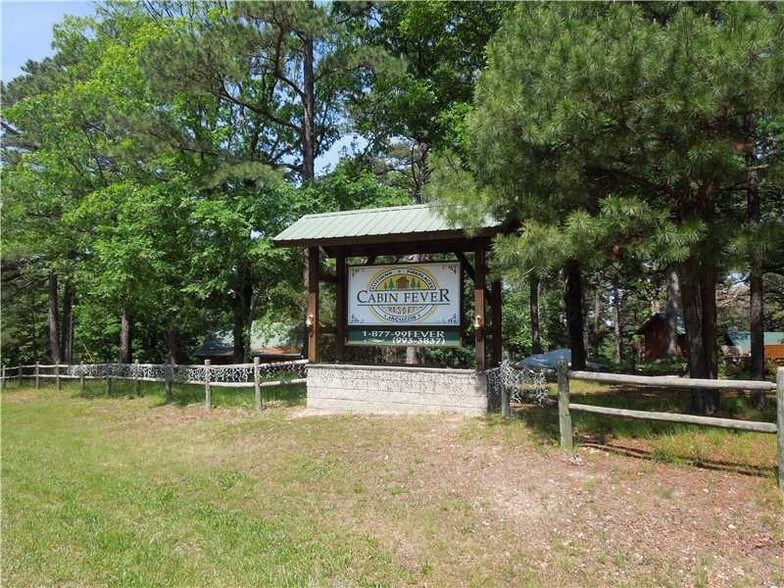 More Photos Of 15695 Highway 187, Eureka Springs Hotel For Sale