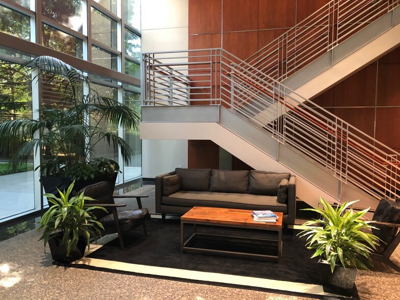 More Photos Of 8686 New Trails Dr, The Woodlands Office For Sale