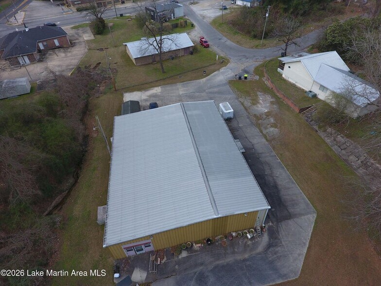 More Photos Of 835 Marshall St, Alexander City Specialty For Sale