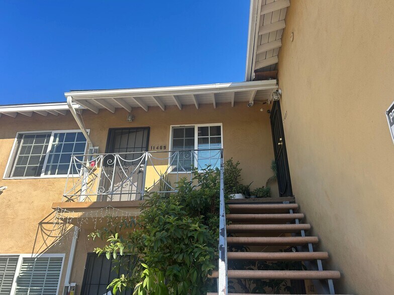 More Photos Of 6400 Camellia Ave, North Hollywood Apartments For Sale