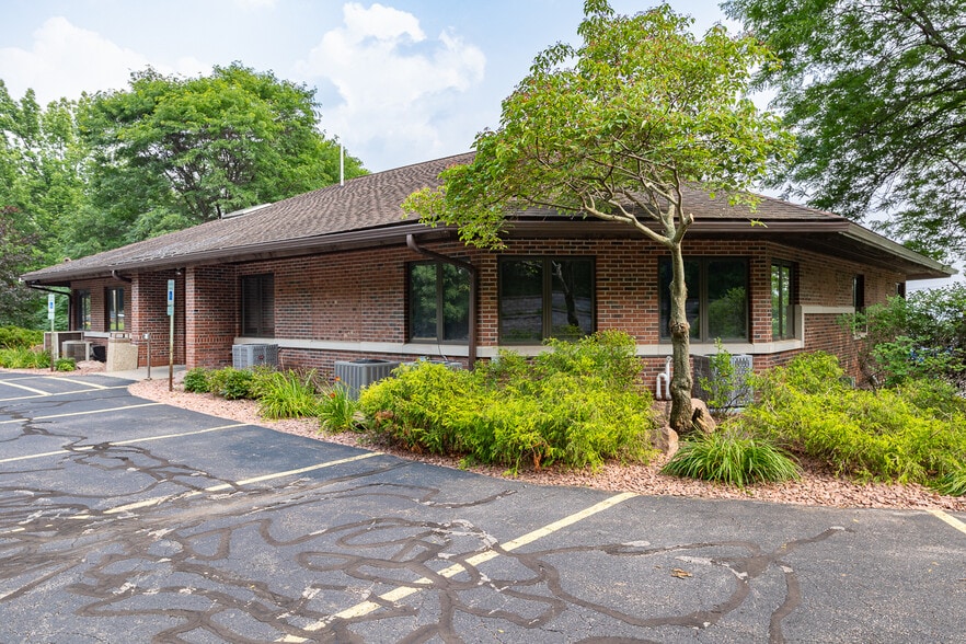 More Photos Of 520 N 28th Ave, Wausau Medical For Sale
