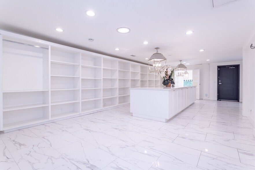 More Photos Of 6017 Melrose Ave, Los Angeles Storefront Retail Residential For Lease