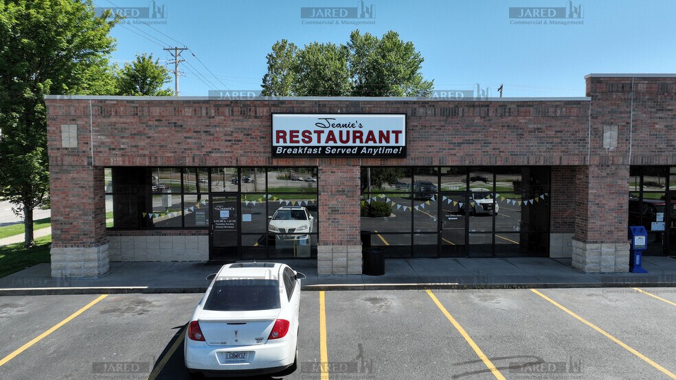 More Photos Of 1600-1694 US Highway 60 E, Republic Storefront Retail Office For Lease