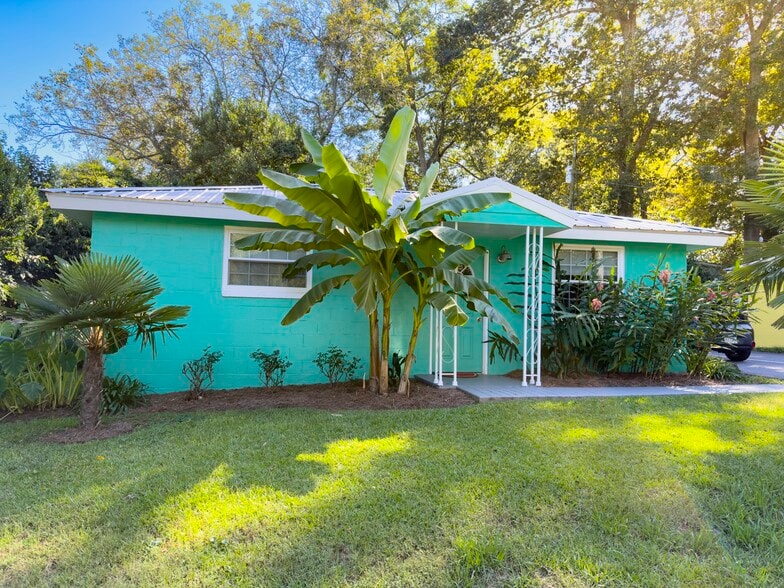 More Photos Of 559 Pulaski St, Athens Specialty For Sale