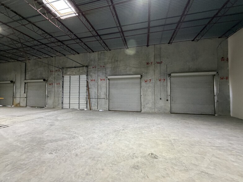 More Photos Of 18207 Chisholm Trl, Houston Unknown For Lease