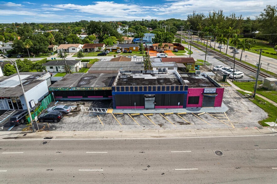 More Photos Of 7201 Bird Rd, Miami Storefront For Sale