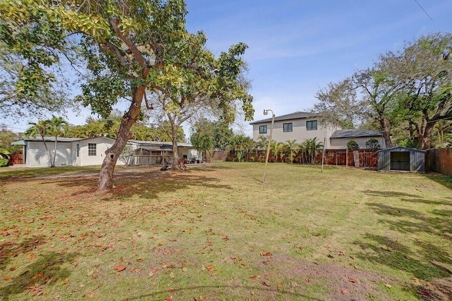 More Photos Of 11809 NE 1st Ave, Miami Land For Sale