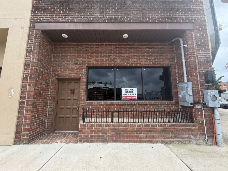 Primary Photo Of 100 E Main St, Johnson City General Retail For Lease