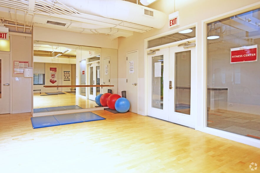 More Photos Of 59 E Van Buren St, Chicago Apartments For Lease