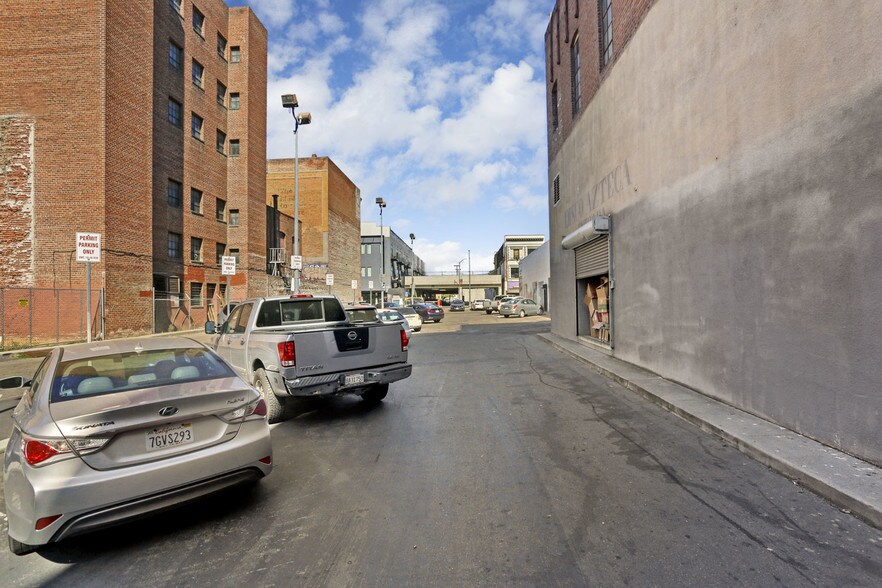 More Photos Of 417 E Main St, Stockton Storefront Retail Office For Lease