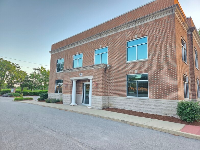 More Photos Of 1628 Central Rd, Arlington Heights Medical For Lease